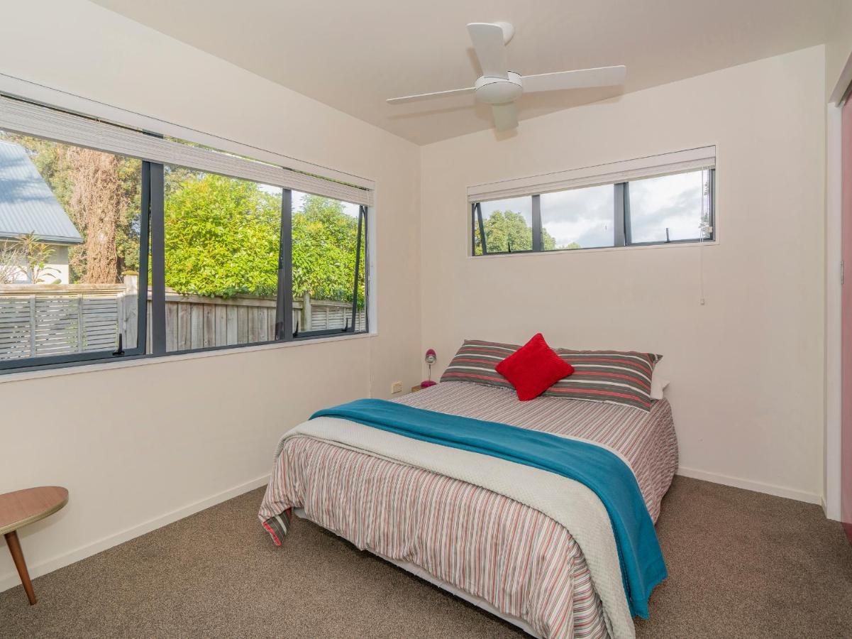 Sunlight Bach - Whitianga Holiday Home エクステリア 写真