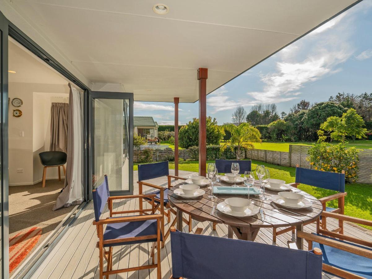 Sunlight Bach - Whitianga Holiday Home エクステリア 写真