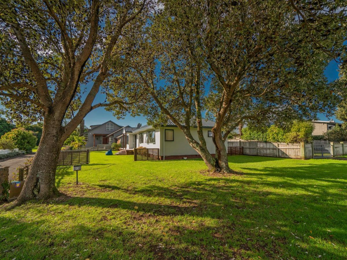 Sunlight Bach - Whitianga Holiday Home エクステリア 写真